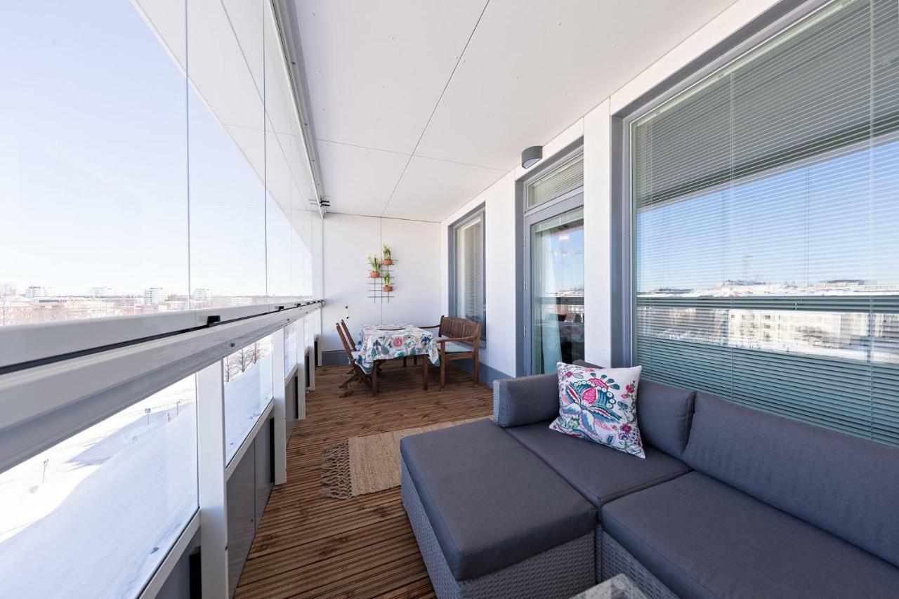 Penthouse In Oulu Apartamento Exterior foto